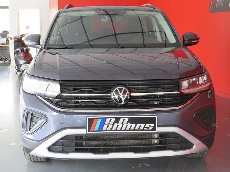 Usado VW T-Cross 116 HP (85 kW) 2024 Cinza SUV