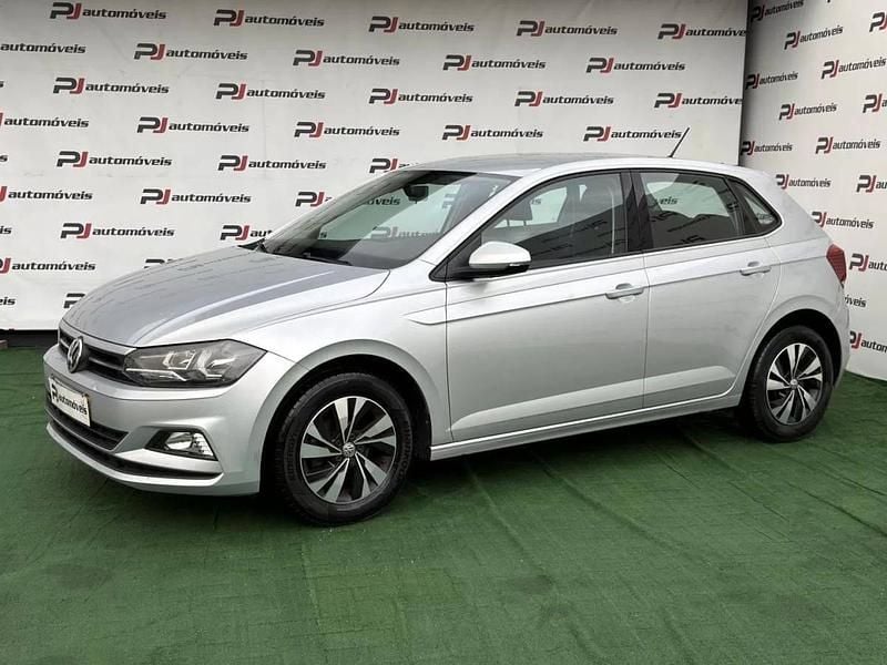 Usado VW Polo 75 HP (55 kW) 2018 Cinza prata Citadino