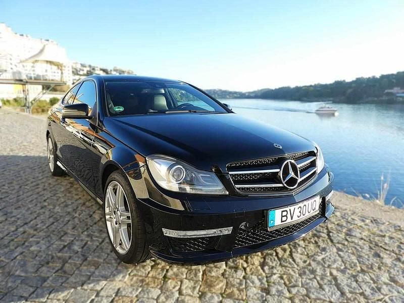 Preto Usado 2014 Mercedes C180 | € 17.900 (Preço justo) - Imagem 1/4