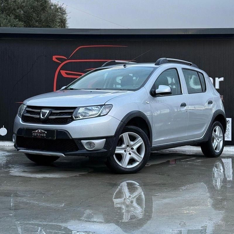 Usado Dacia Sandero 90 HP (66 kW) 2016 Cinza