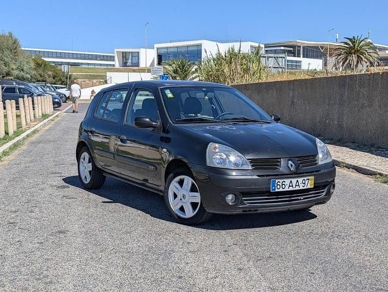 Usado 2005 Renault Clio II Extreme Sedan | € 3.000 (Bom preço) - Imagem 1/4