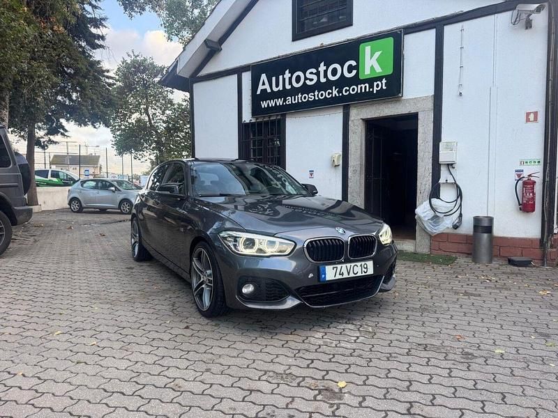 Cinza Usado 2015 BMW 116 Sport Line Citadino | € 14.990 - Imagem 1/4