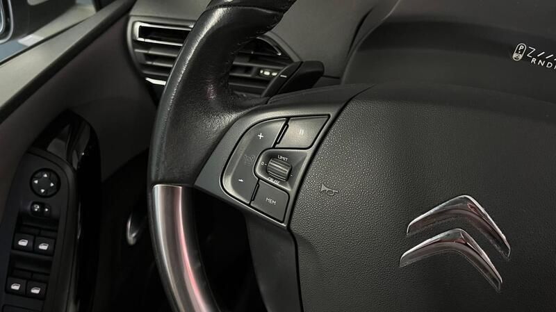 Usado Citroën Grand C4 Picasso 130 HP (95 kW) 2017 Cinzento Monovolume