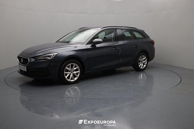 Cinzento Usado 2022 Seat Leon ST Carrinha | € 18.990 (Preço justo) - Imagem 1/4