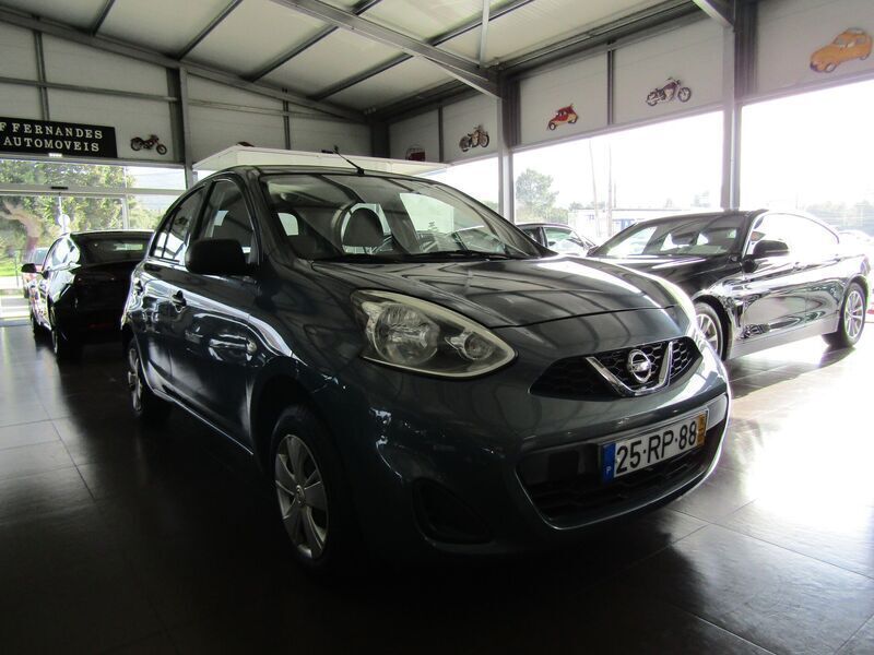 Usado Nissan Micra Visia 80 HP (58 kW) 2016 Cinzento Citadino
