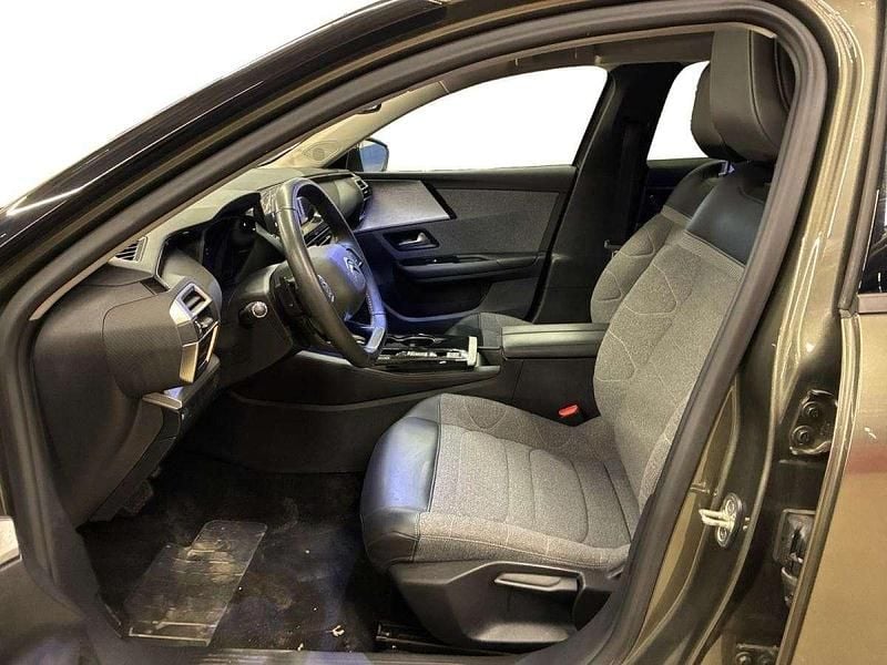 Usado Citroën C5 X Feel 130 HP (95 kW) 2023 Cinza Carrinha