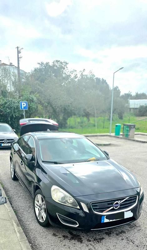 Usado Volvo S60 165 HP (121 kW) 2011 Preto Sedan