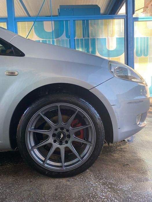 Usado Fiat Grande Punto 90 HP (66 kW) 2006 Citadino