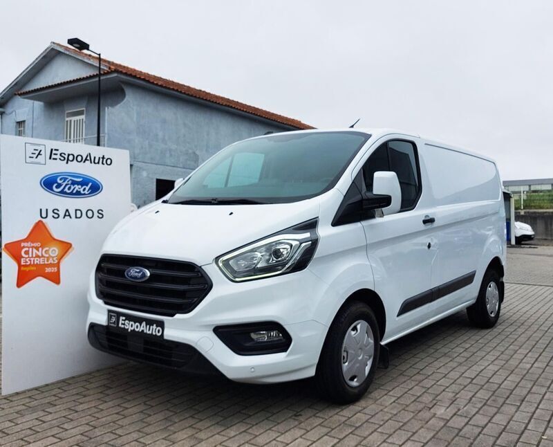 Branco Usado 2022 Ford Transit Trend | € 23.250 - Imagem 1/4