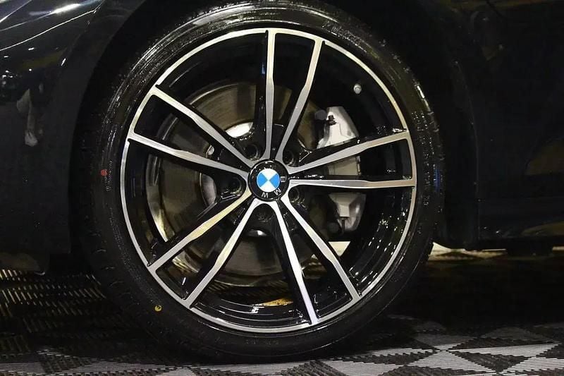 Usado BMW 330e Sport Line 292 HP (214 kW) 2020 Preto Carrinha