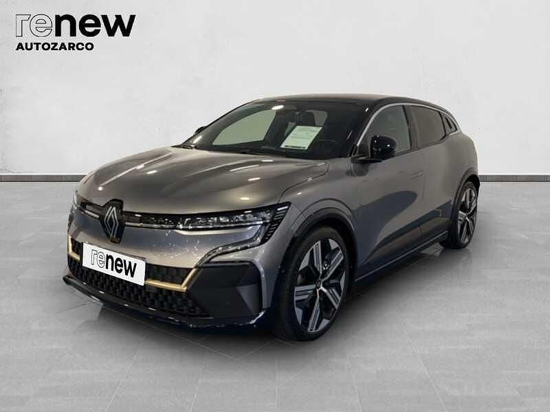 Cinzento Usado 2023 Renault Mégane Iconic Sedan | € 32.000 (Caro) - Imagem 1/4