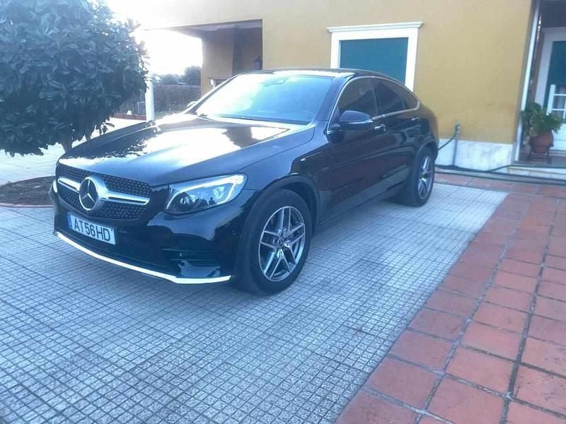 Preto Usado 2018 Mercedes GLC350 Citadino | € 35.000 - Imagem 1/4