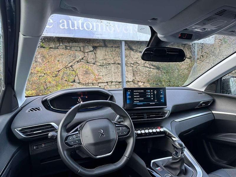 Usado Peugeot 3008 130 HP (95 kW) 2023 Azul SUV