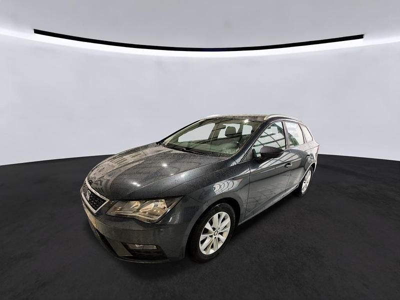 Usado Seat Leon ST 115 HP (84 kW) 2019 Antracite Carrinha