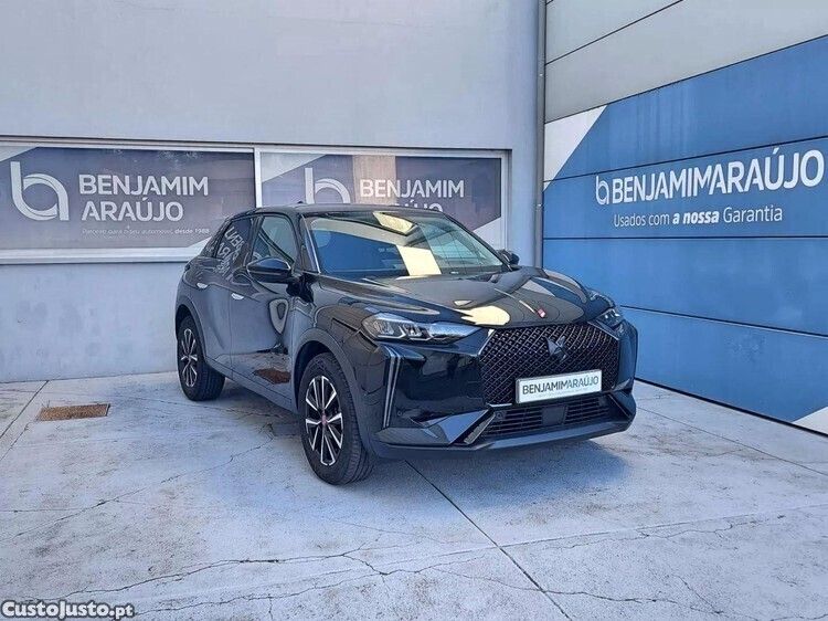 Preto Usado 2024 DS Automobiles DS3 Crossback Performance SUV | € 24.900 (Preço justo) - Imagem 1/1