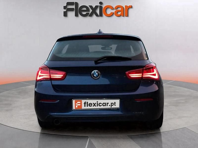 Usado BMW 116 Sport Line 116 HP (85 kW) 2019 Azul Citadino