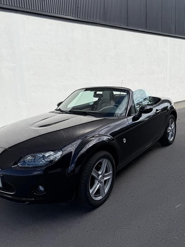 Usado Mazda MX5 Exclusive 126 HP (92 kW) 2007 Outro Cabrios