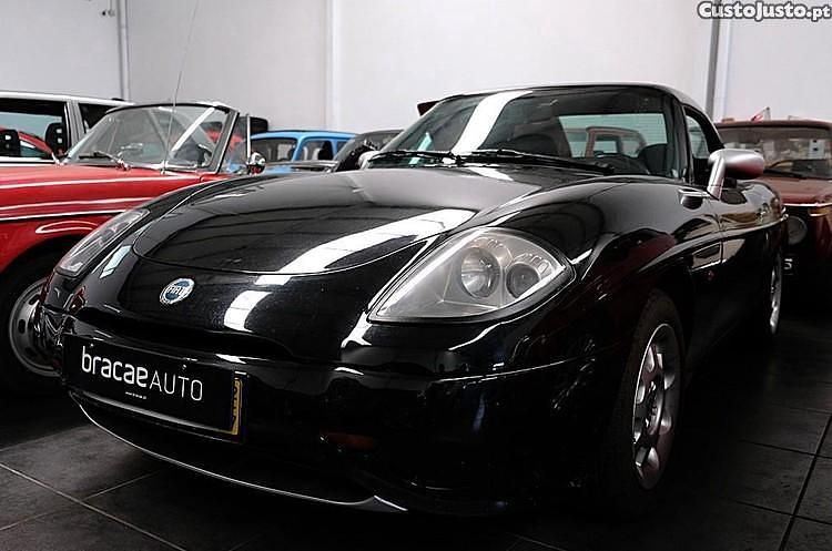 Usado Fiat Barchetta 130 HP (95 kW) 2002 Preto Cabrios