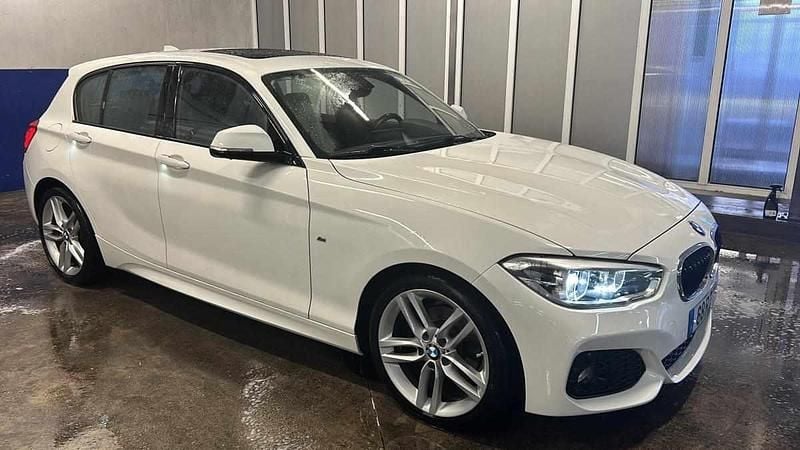 Usado BMW 120 177 HP (130 kW) 2015 Branco Citadino
