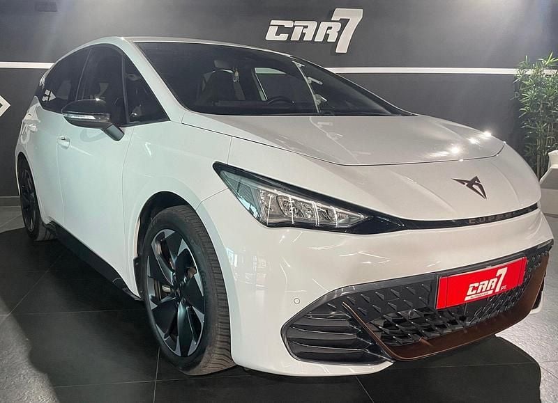 Branco Usado 2023 Cupra Born Citadino | € 28.500 (Preço justo) - Imagem 1/4