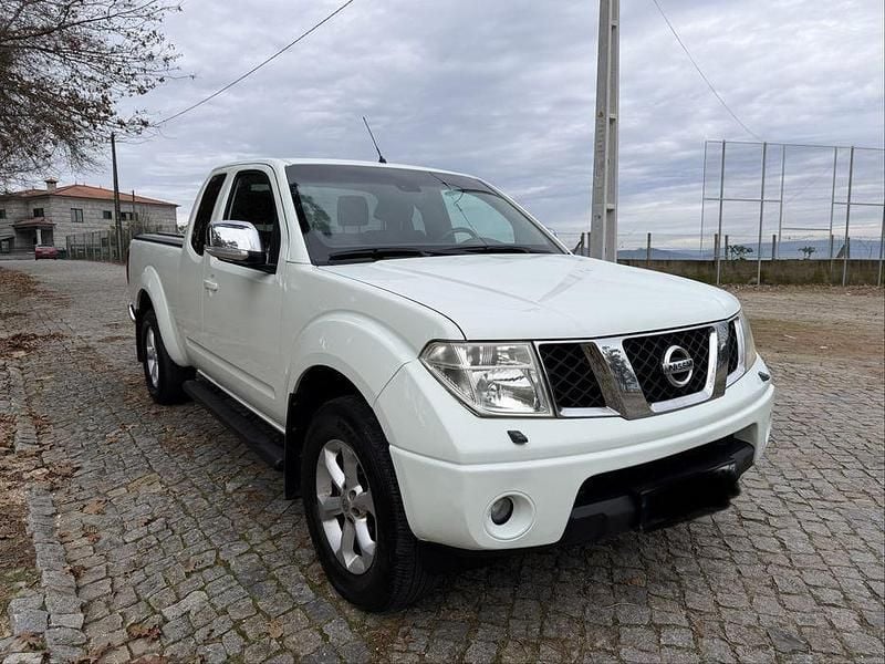 Usado Nissan Navara 174 HP (127 kW) 2009 Pickup