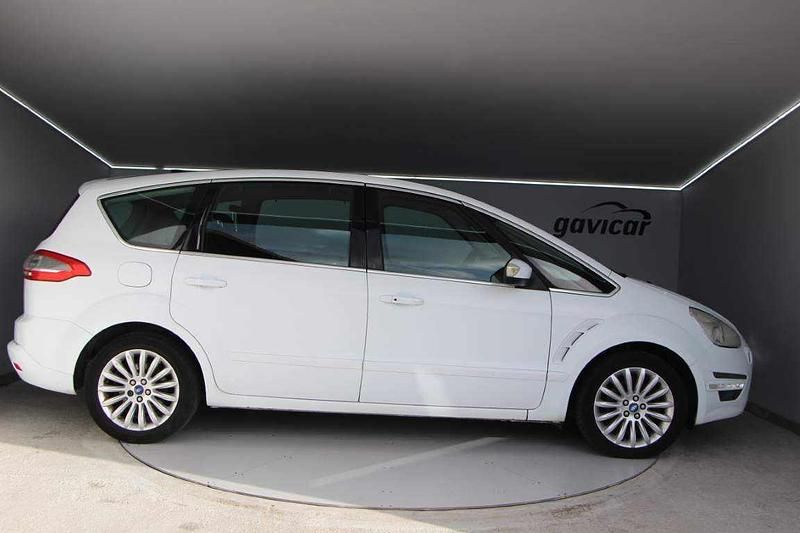 Usado Ford S-MAX S 163 HP (119 kW) 2011 Branco Monovolume
