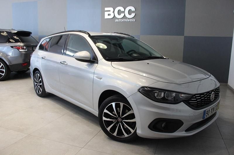 Cinza Usado 2019 Fiat Tipo Lounge Carrinha | € 11.780 (Bom preço) - Imagem 1/4