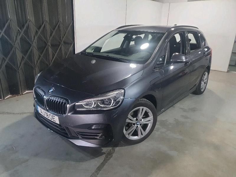 Cinza Usado 2021 BMW 225 Active Tourer Advantage Monovolume | € 20.950 - Imagem 1/4