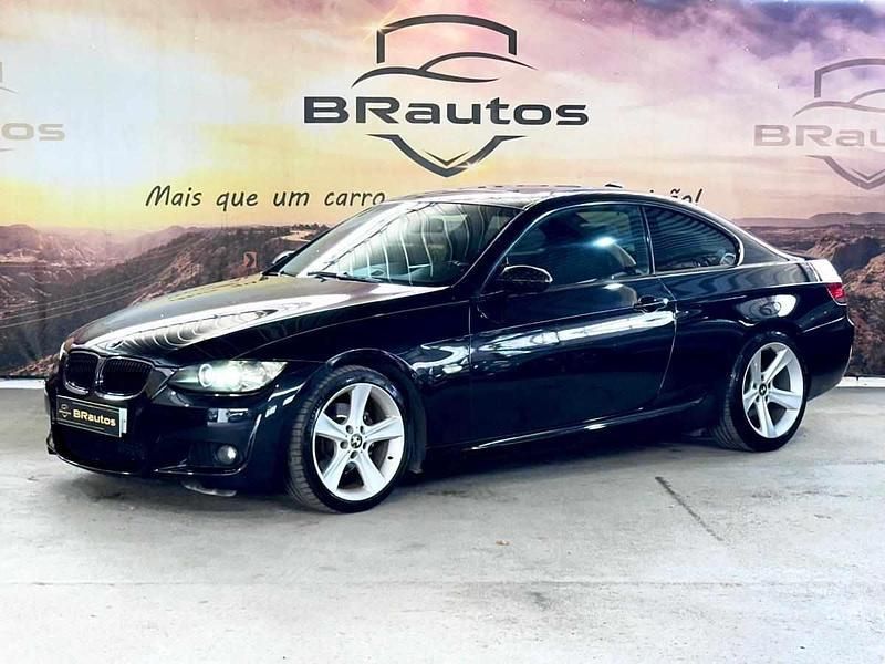 Preto Usado 2007 BMW 320 Coupé | € 14.900 (Preço justo) - Imagem 1/4