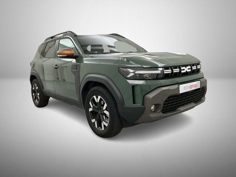 Verde Usado 2025 Dacia Duster Extreme SUV | € 30.990 - Imagem 1/4