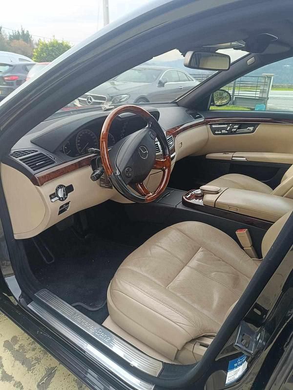 Usado Mercedes S320 235 HP (172 kW) 2007 Preto Sedan