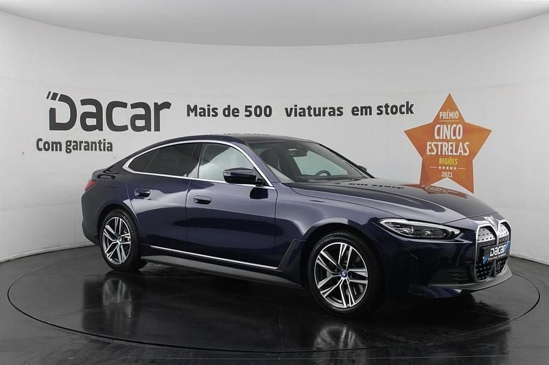Azul Usado 2023 BMW i4 Sedan | € 39.999 (Bom preço) - Imagem 1/4