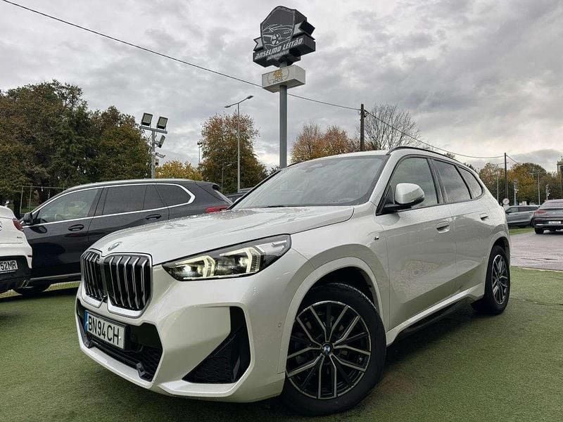 Branco Usado 2024 BMW X1 Comfort Edition SUV | € 49.750 - Imagem 1/4