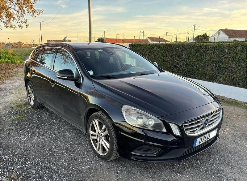 Usado Volvo V60 165 HP (121 kW) 2011 Carrinha