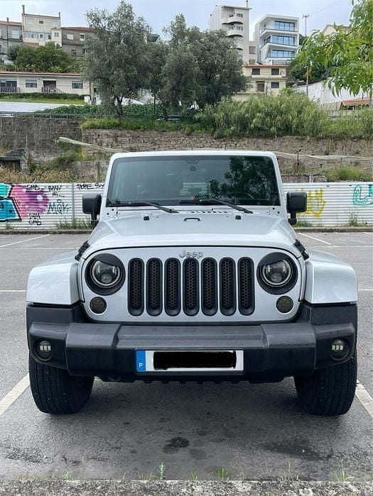 Usado Jeep Wrangler Sahara 200 HP (147 kW) 2011 SUV