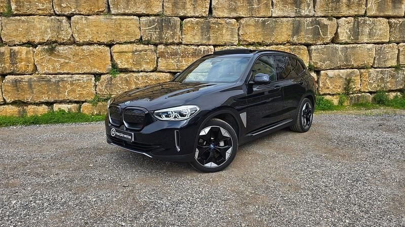 Usado BMW iX3 Impressive 210 kW (286 HP) 2021 Preto SUV