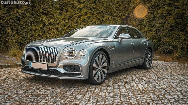 Cinza Usado 2020 Bentley Flying Spur Sedan | € 211.999 - Imagem 1/1