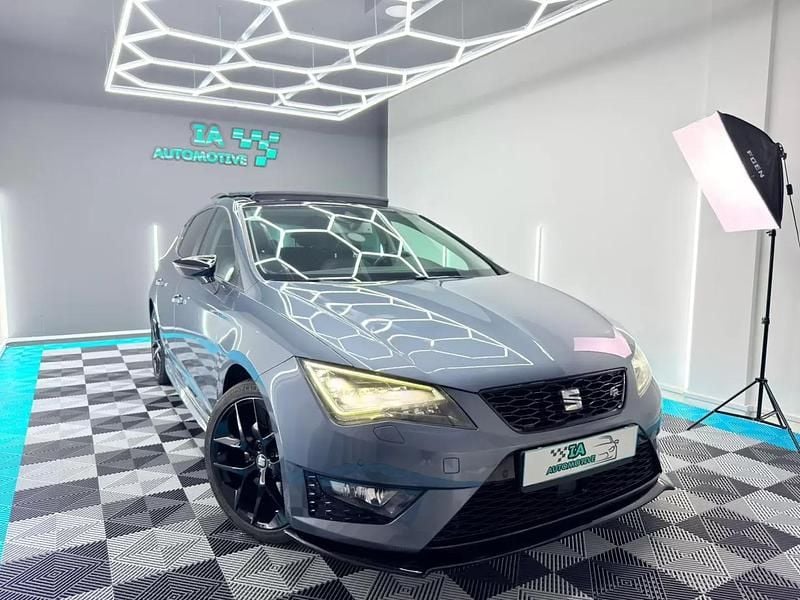 Usado Seat Leon CUPRA 150 HP (110 kW) 2014 Cinzento Citadino