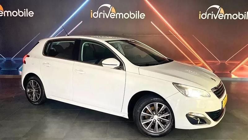 Usado Peugeot 308 130 HP (95 kW) 2014 Branco