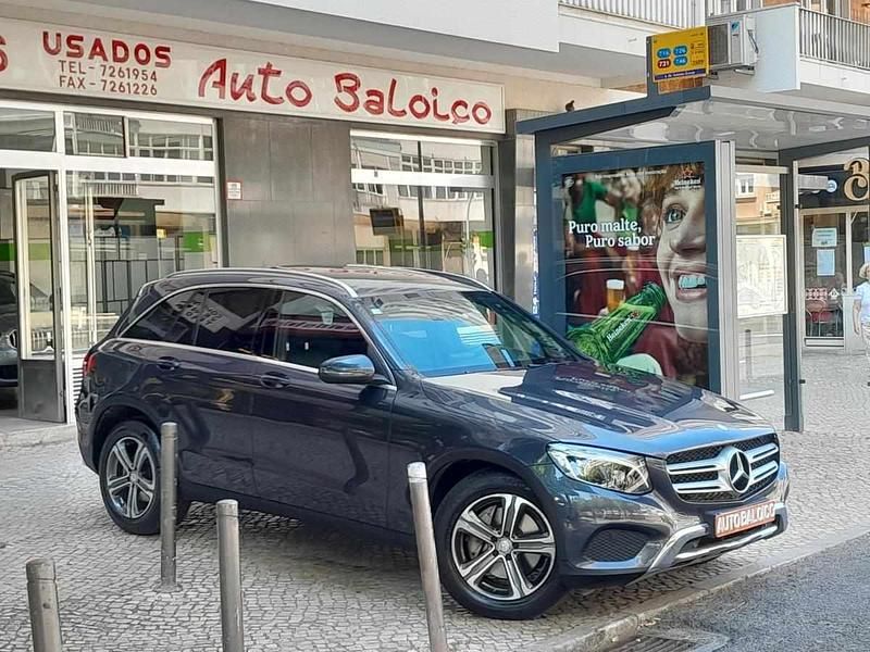 Cinzento Usado 2016 Mercedes GLC220 | € 29.800 (Caro) - Imagem 1/4
