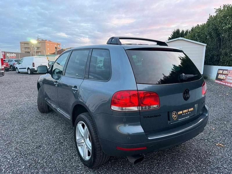 Usado VW Touareg 225 HP (165 kW) 2006 Cinza SUV