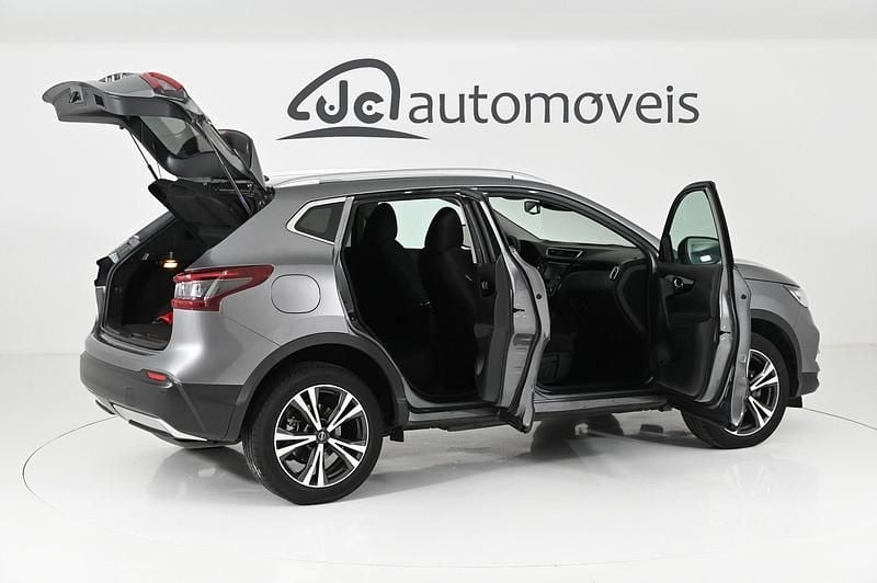 Cinza Usado 2020 Nissan Qashqai N-Connecta SUV | € 21.500 (Preço justo) - Imagem 1/4