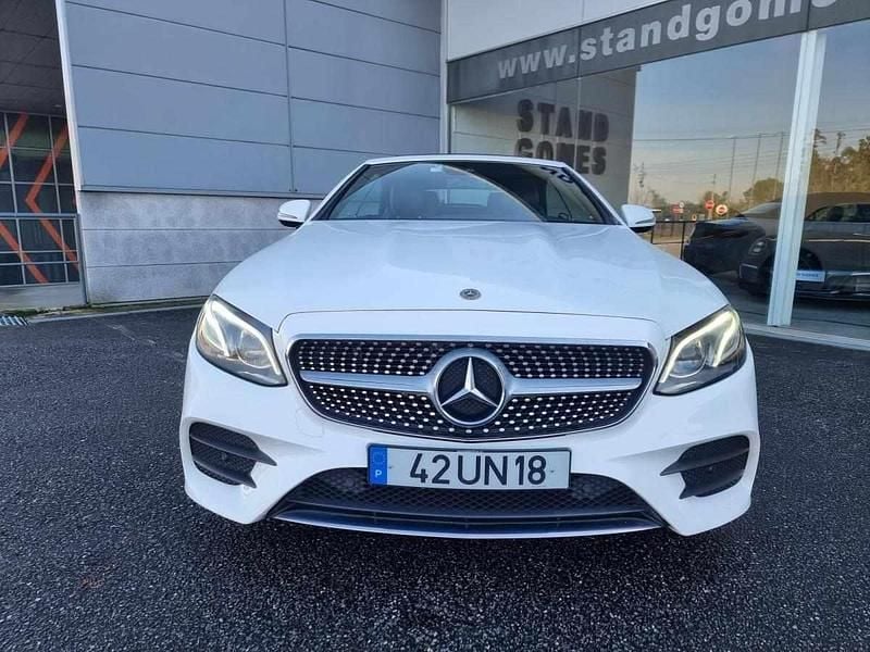 Usado Mercedes E220 AMG line 194 HP (142 kW) 2018 Branco Cabrios