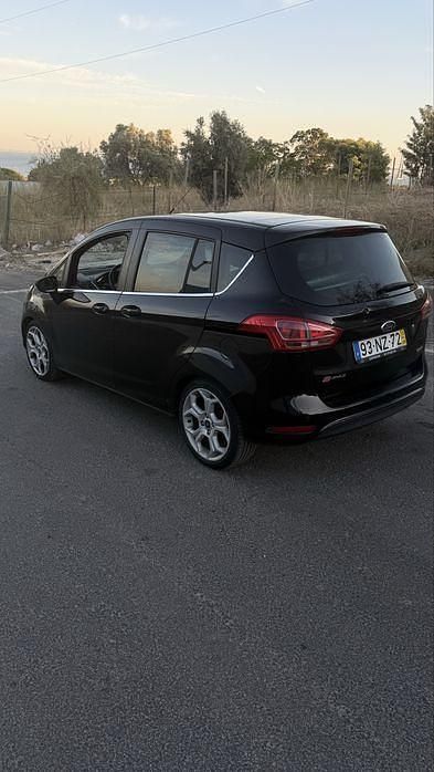 Usado 2013 Ford B-MAX Titanium Monovolume | € 8.780 - Imagem 1/4