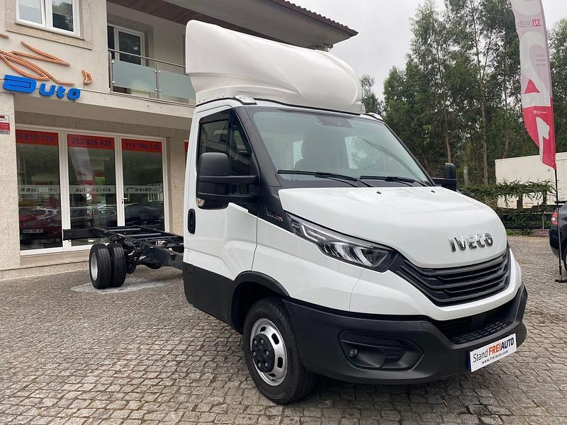 Usado Iveco Daily 180 HP (132 kW) 2024 Branco