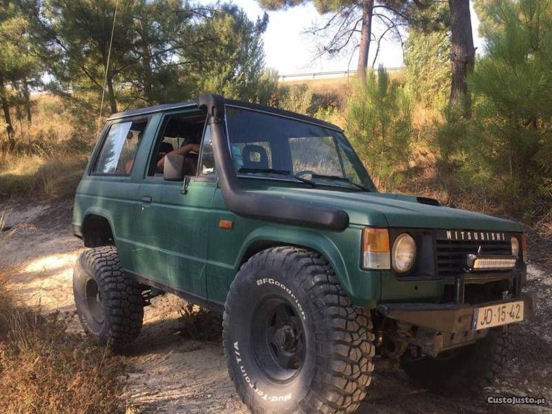 Vendido Mitsubishi Pajero mk1 - Carros usados para venda