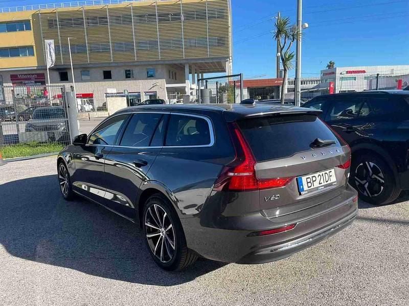 Usado Volvo V60 253 HP (186 kW) 2024 Outra Carrinha