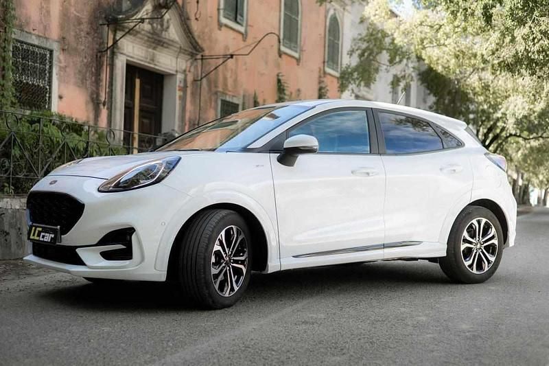 Branco Usado 2023 Ford Puma Gen-E Citadino | € 20.850 - Imagem 1/4