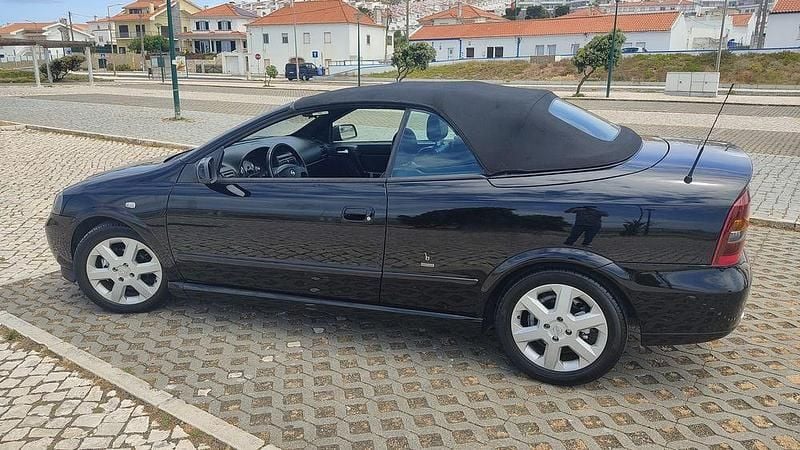 Usado Opel Astra 100 HP (73 kW) 2003 Cabrios