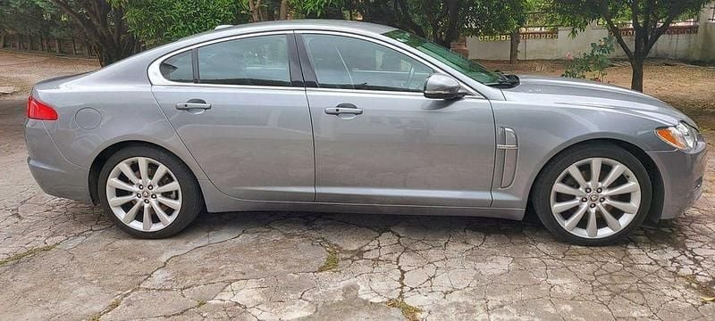 Usado 2012 Jaguar XF Premium Luxury Sedan | € 12.000 (Super Preço) - Imagem 1/4